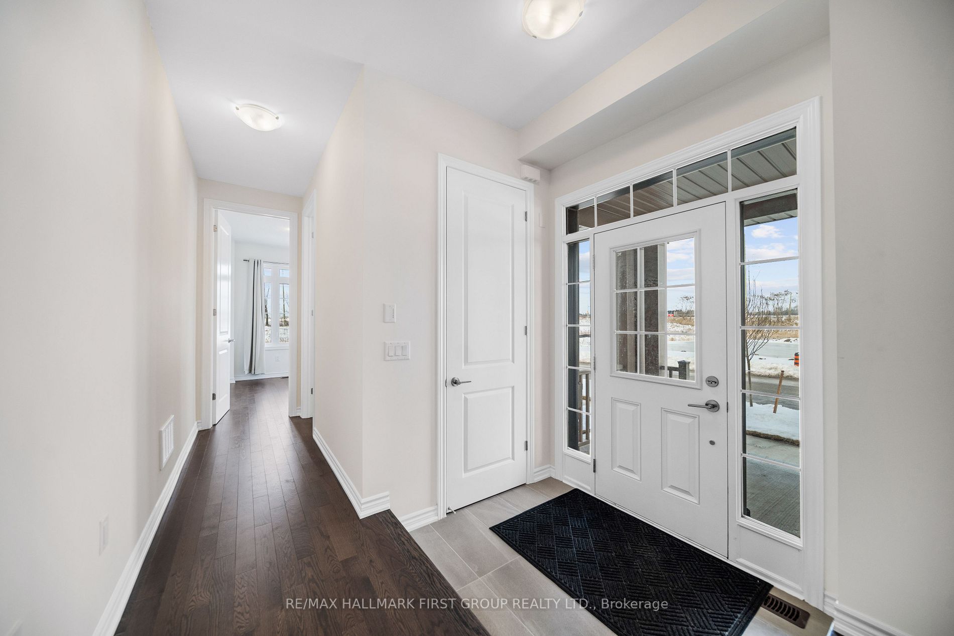 24 Floodgate Rd