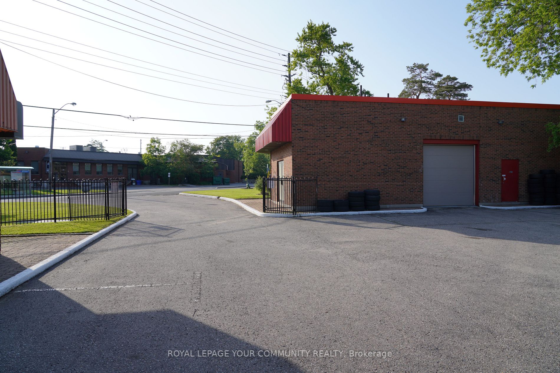 6067 Kingston Rd