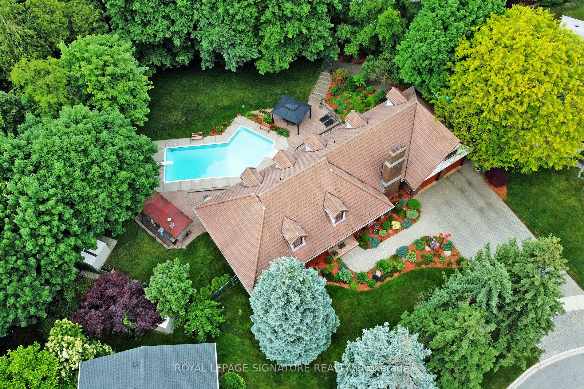 10 Silversand Pl