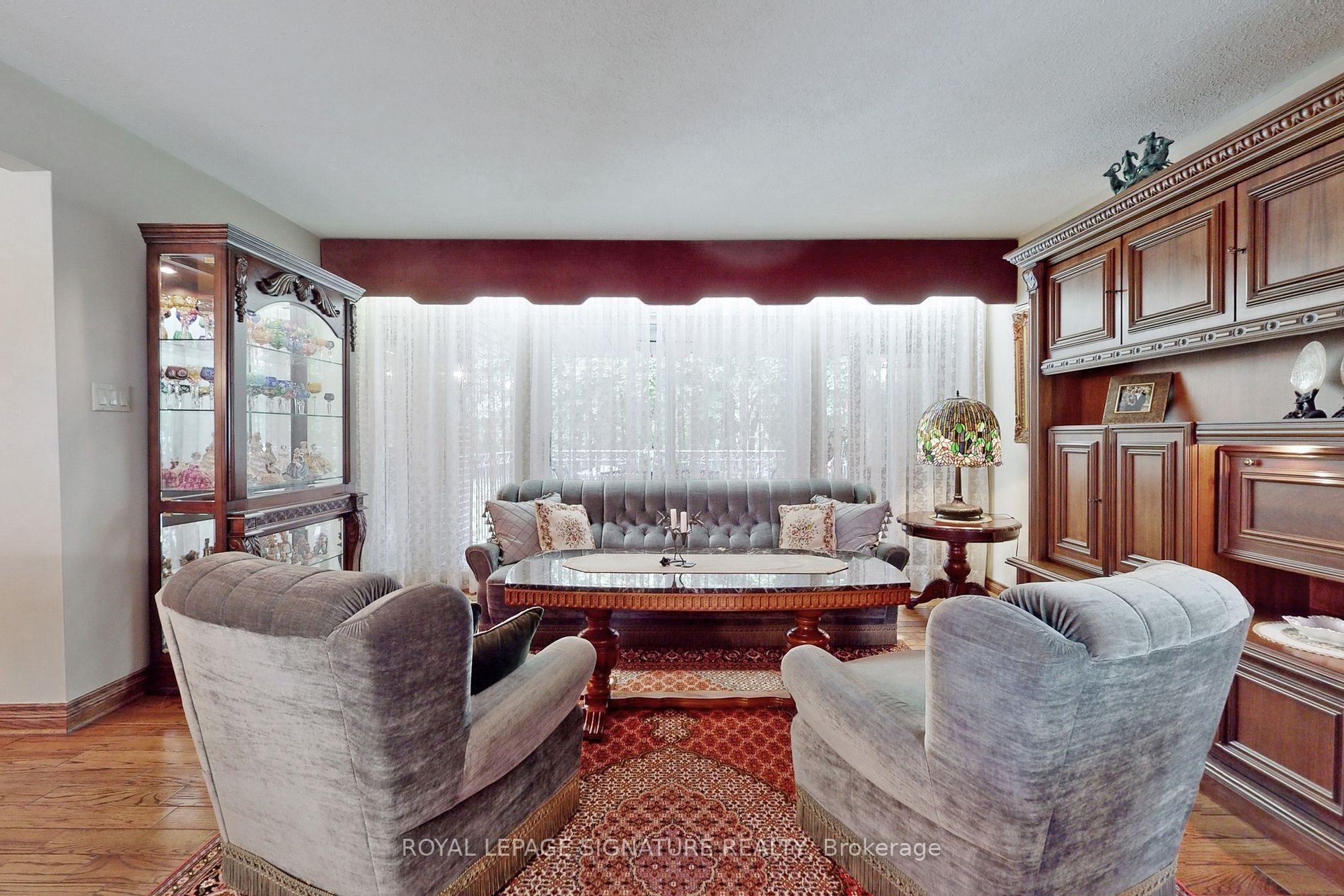 10 Silversand Pl