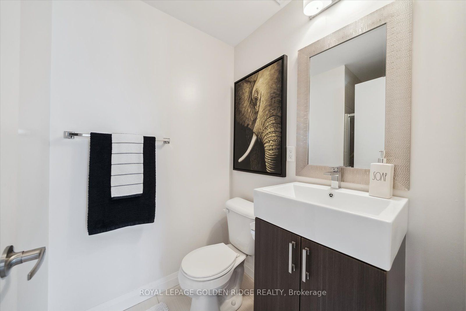 22 East Haven Dr, #523