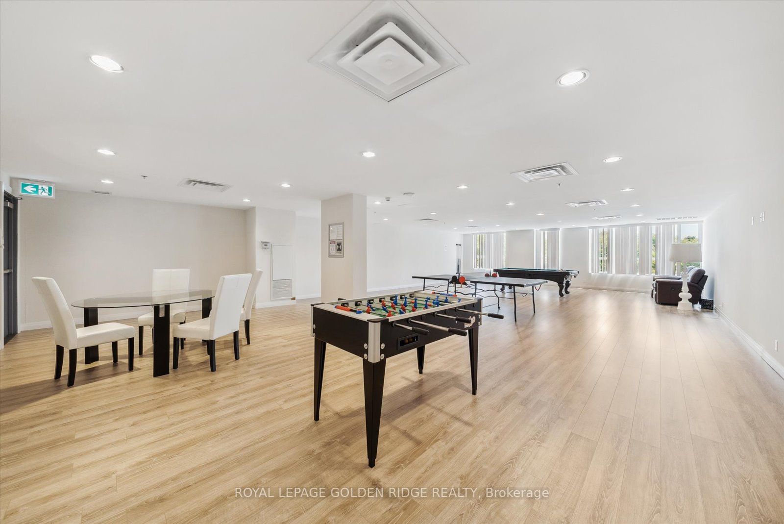 22 East Haven Dr, #523