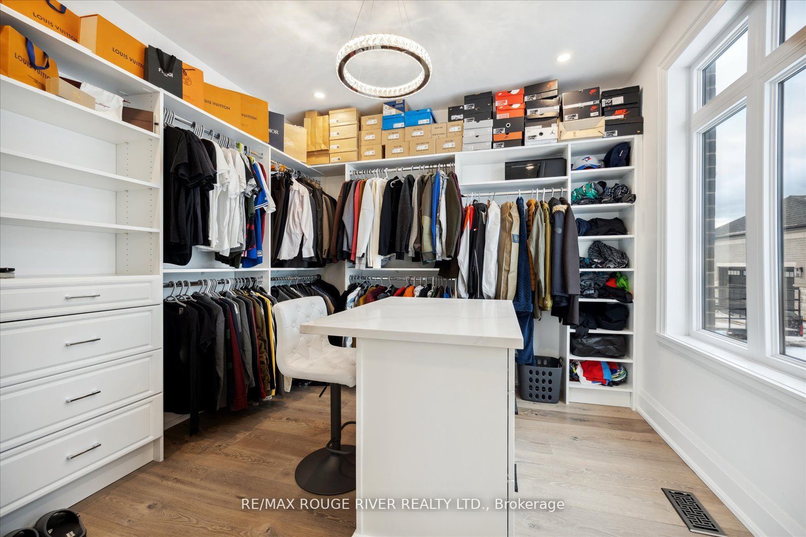 46 Charles Tilley Cres