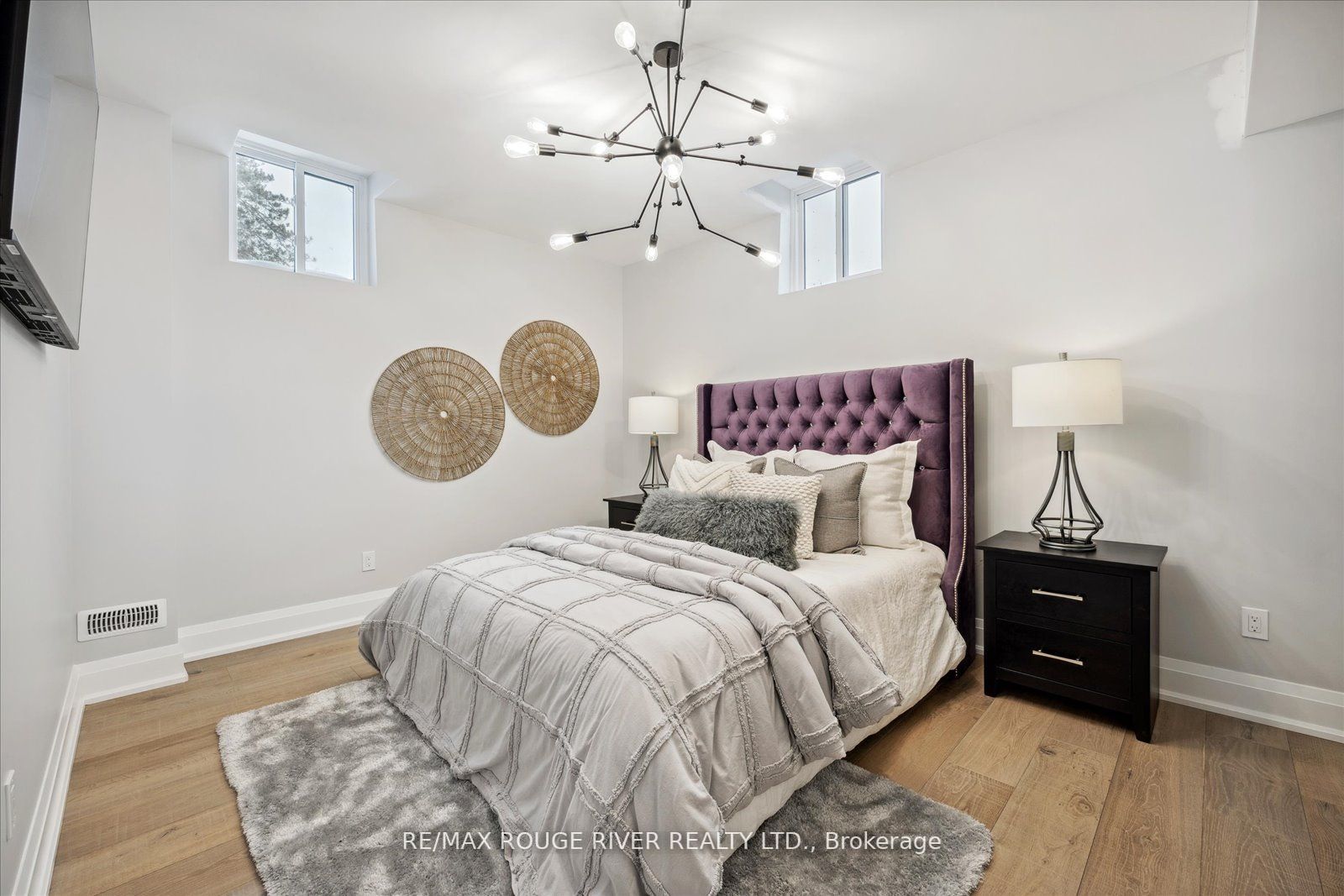 46 Charles Tilley Cres