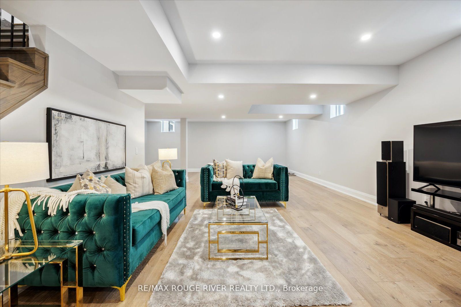 46 Charles Tilley Cres