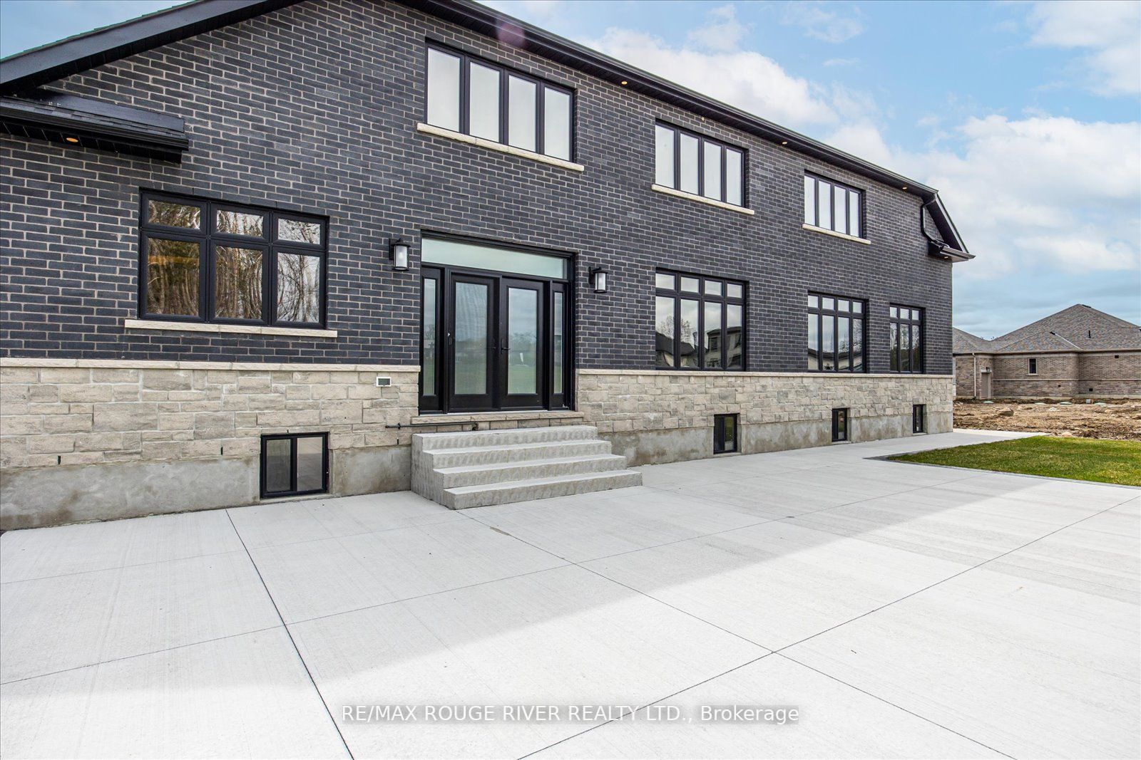 46 Charles Tilley Cres