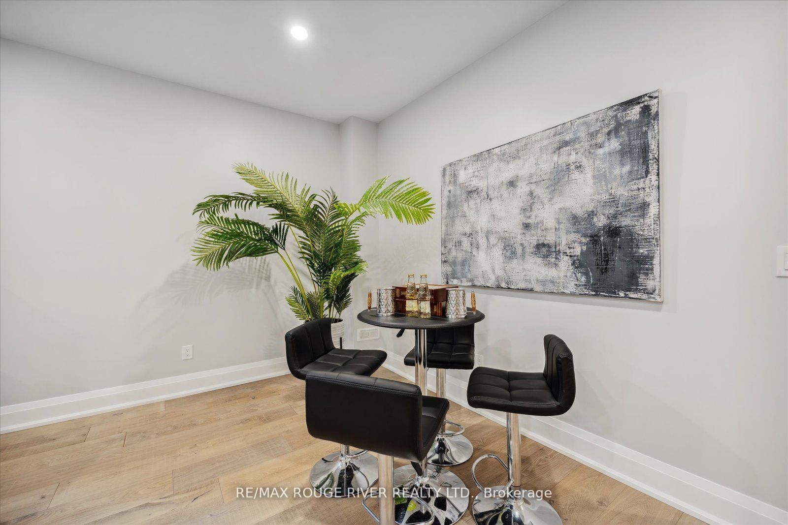 46 Charles Tilley Cres