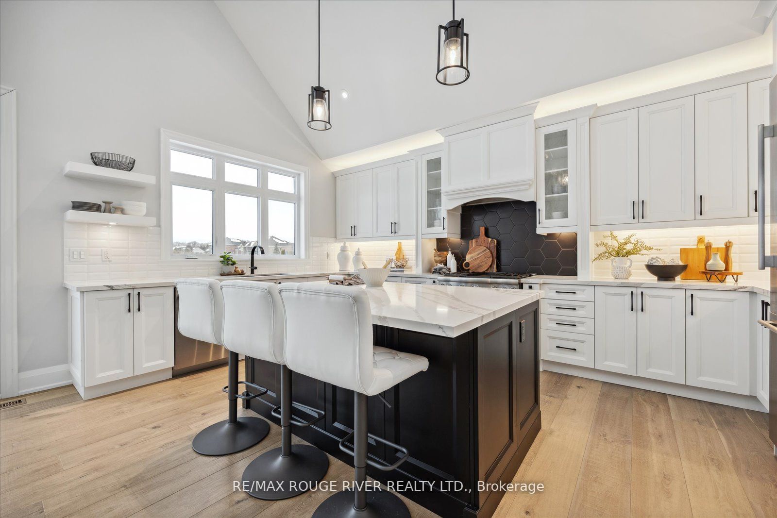 46 Charles Tilley Cres