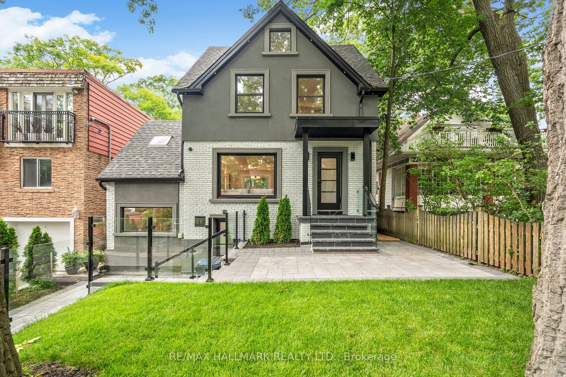28 Pine Avenue