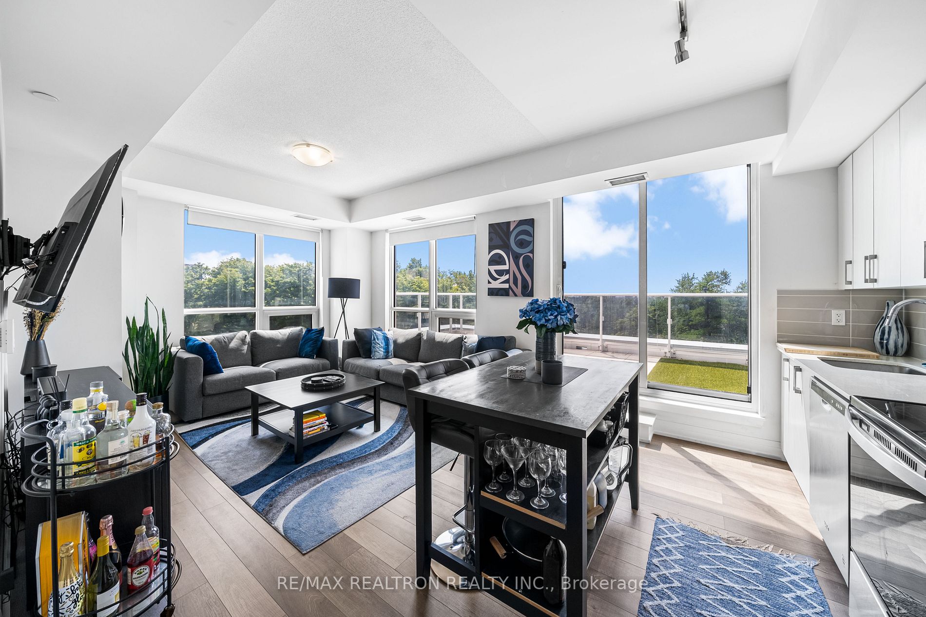 3121 Sheppard Ave E, #603