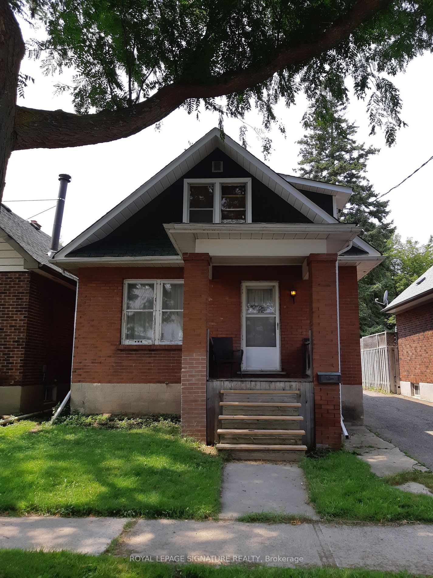 114 Warren Avenue