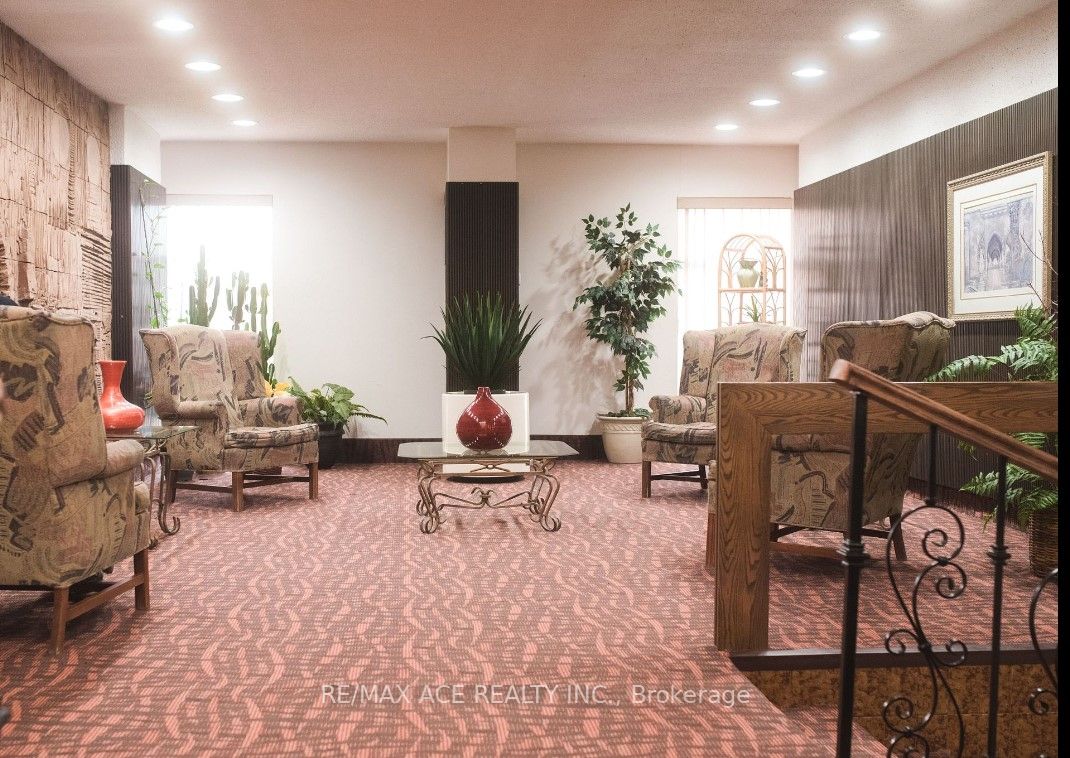 25 Silver Springs Blvd, #1211