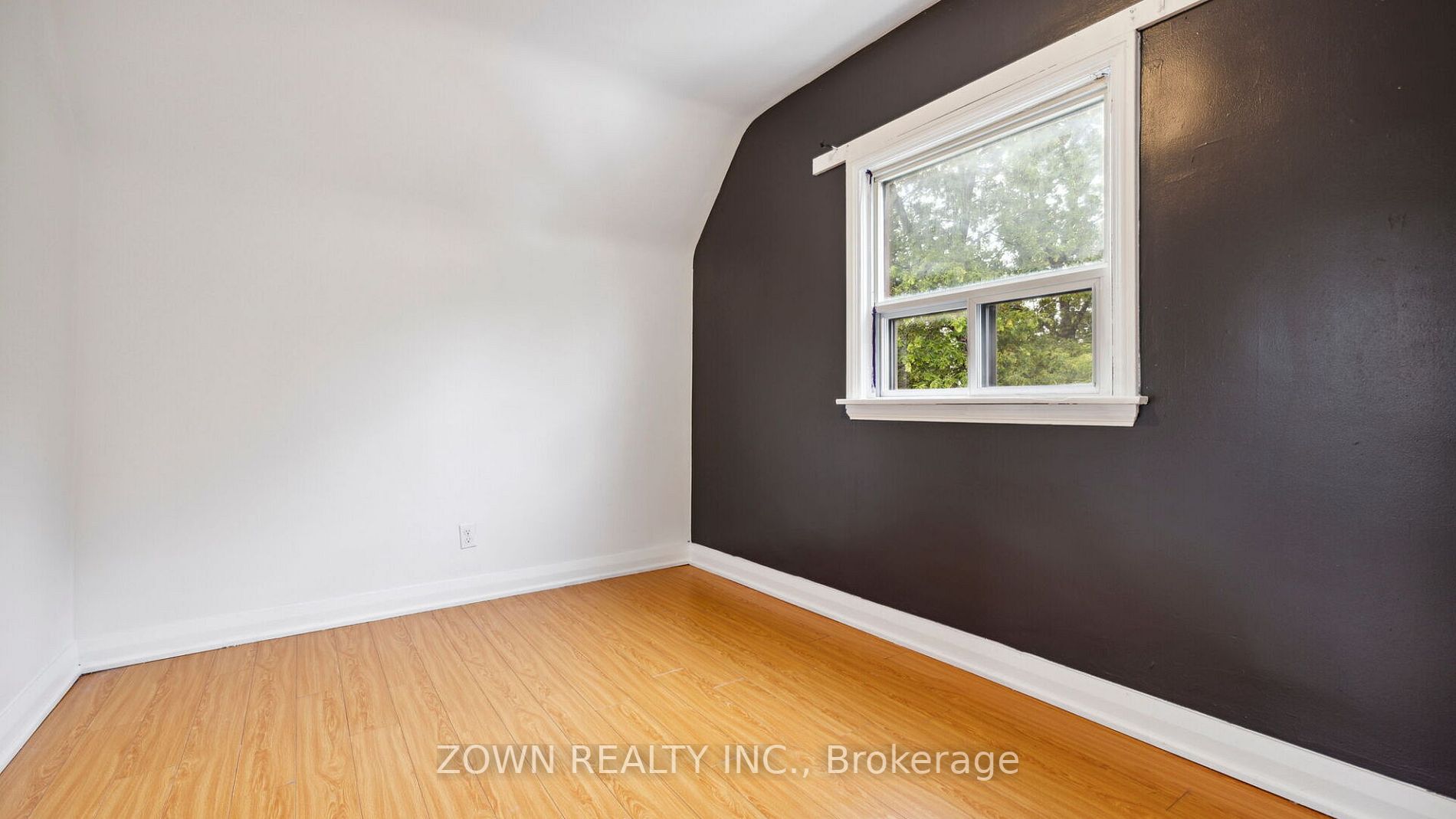 5 Elba Ave