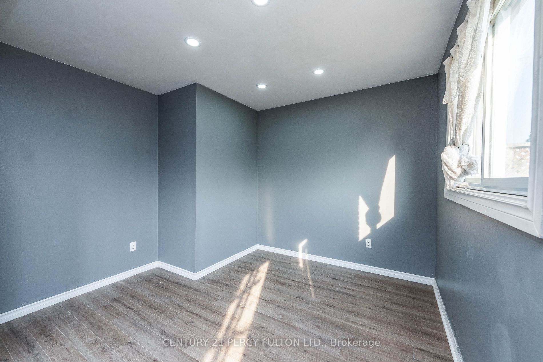49 Lawrence Cres, #Bsmt