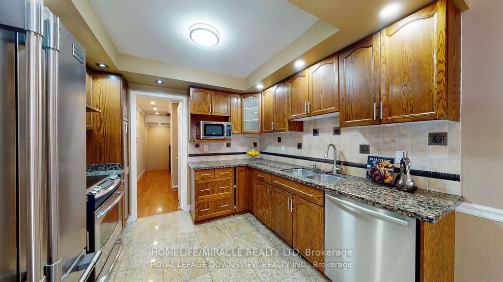 2121 Lynn Heights Dr