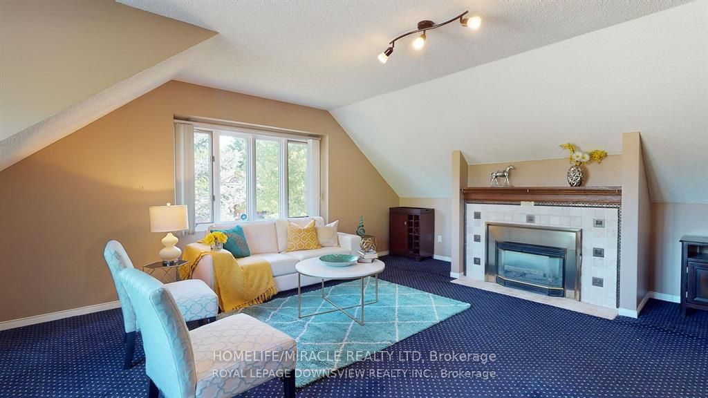 2121 Lynn Heights Dr