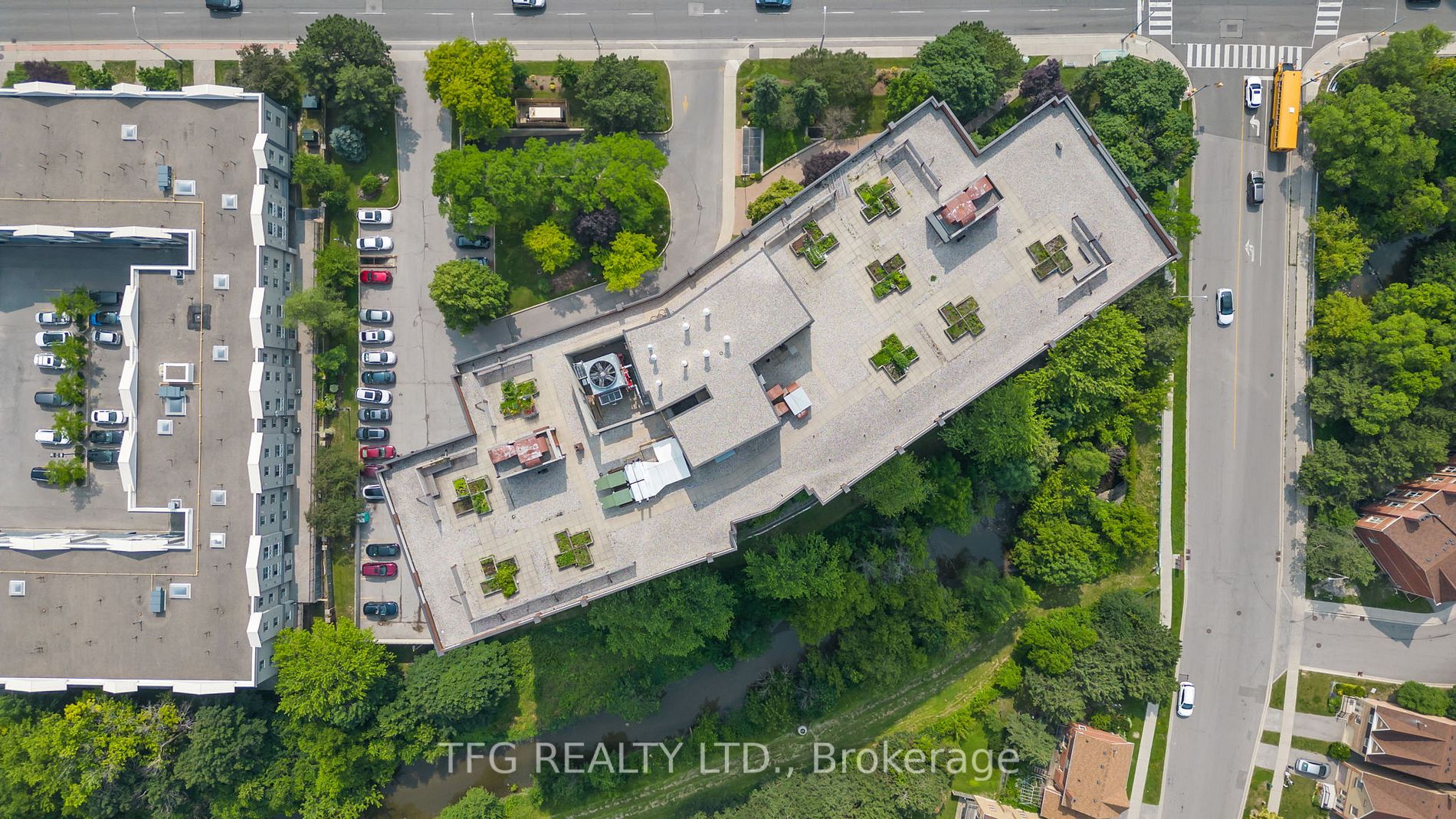 2365 Kennedy Rd, #206