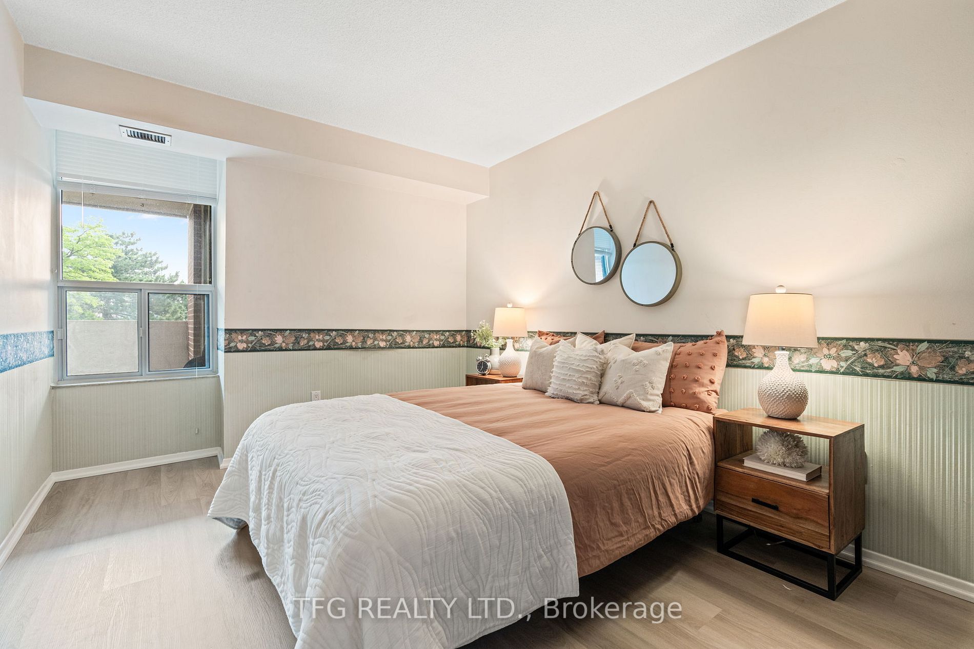 2365 Kennedy Rd, #206