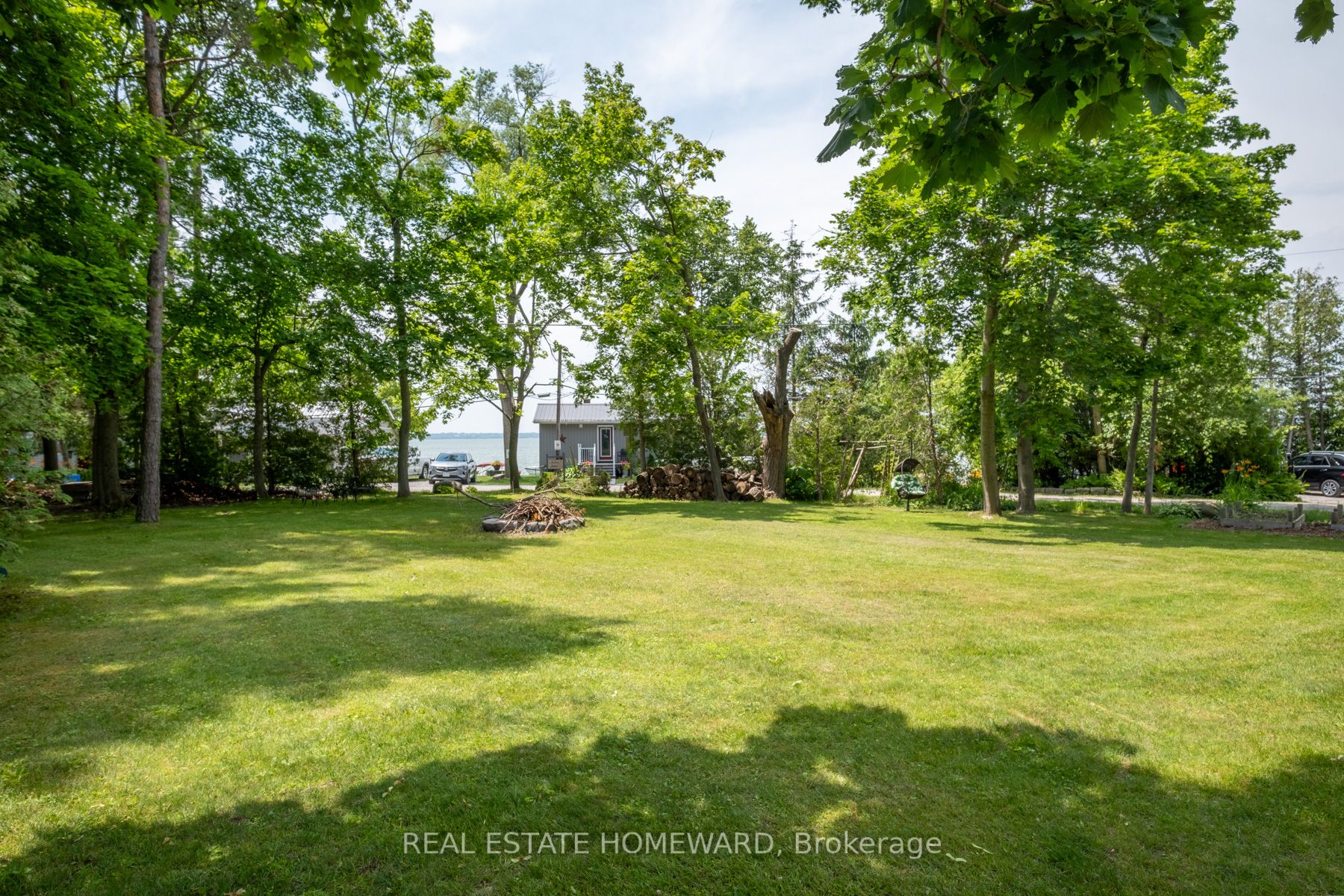6 Armstrong Ave