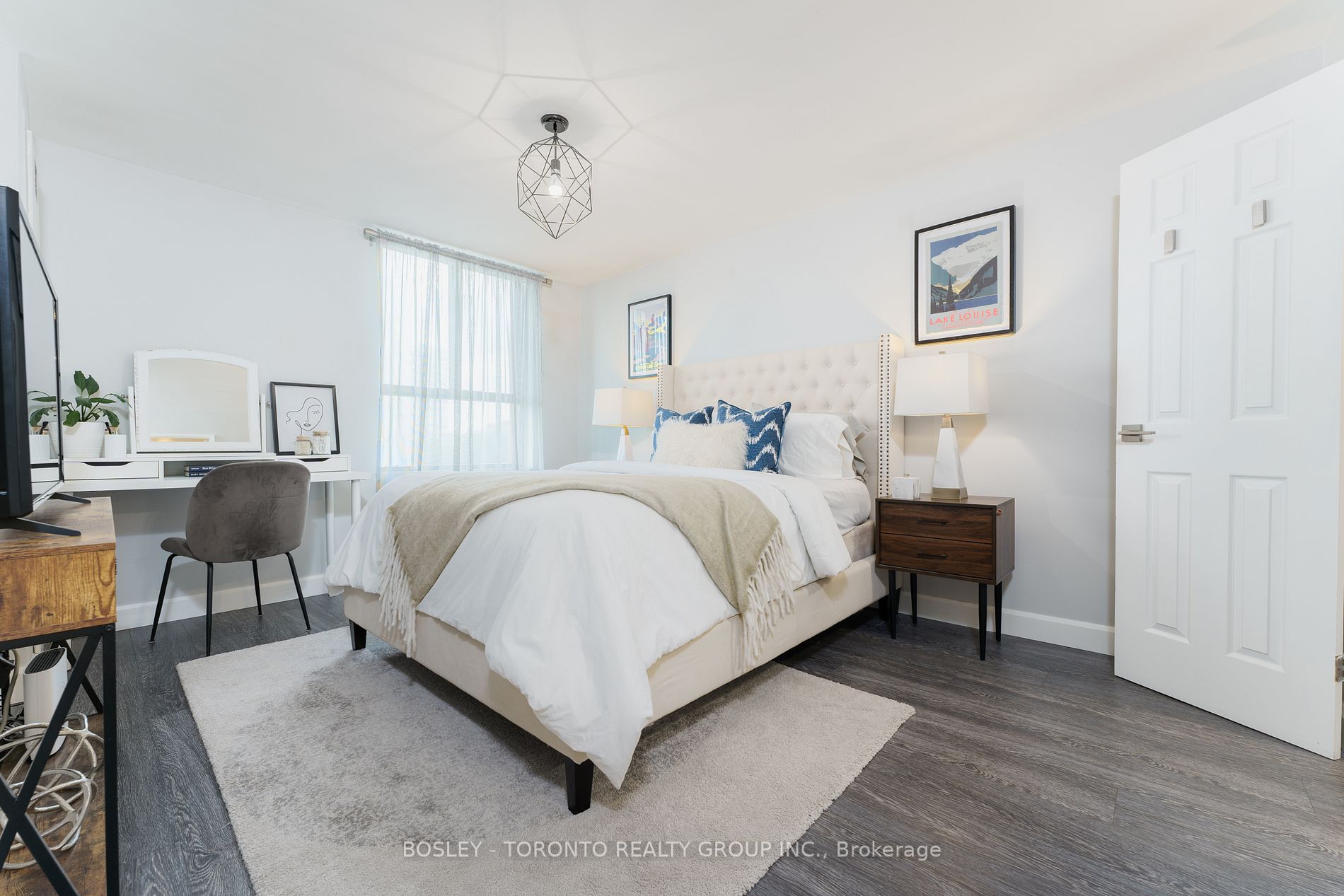 2721 Victoria Park Avenue, #506