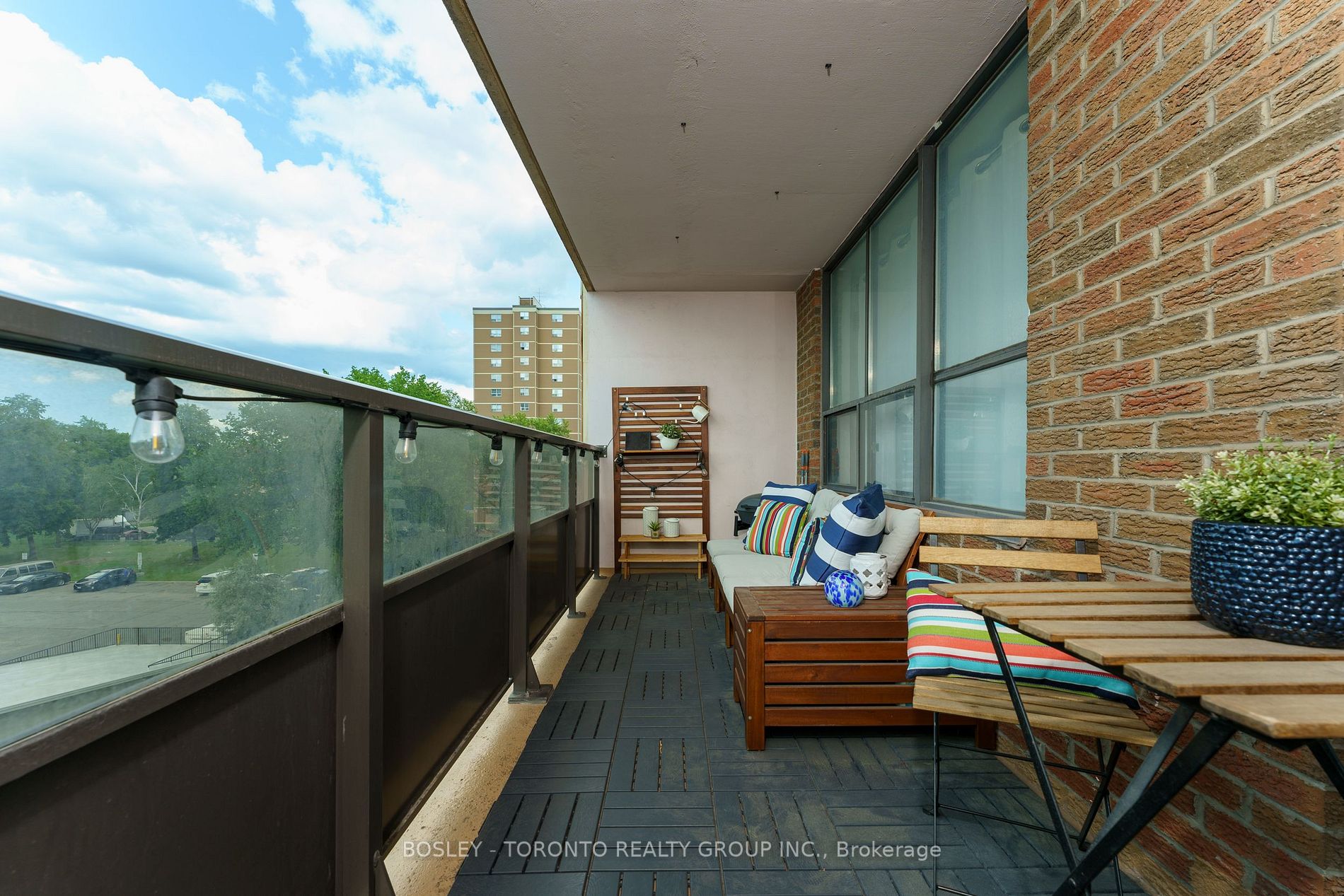 2721 Victoria Park Avenue, #506