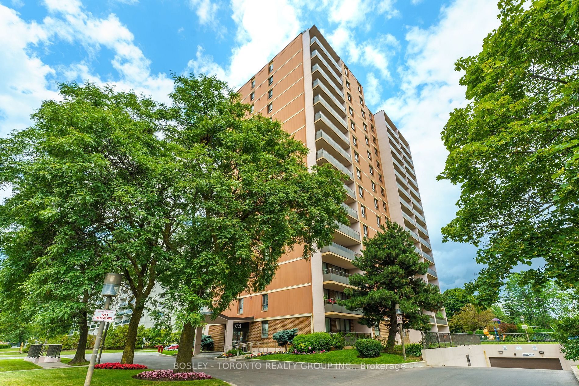 2721 Victoria Park Avenue, #506