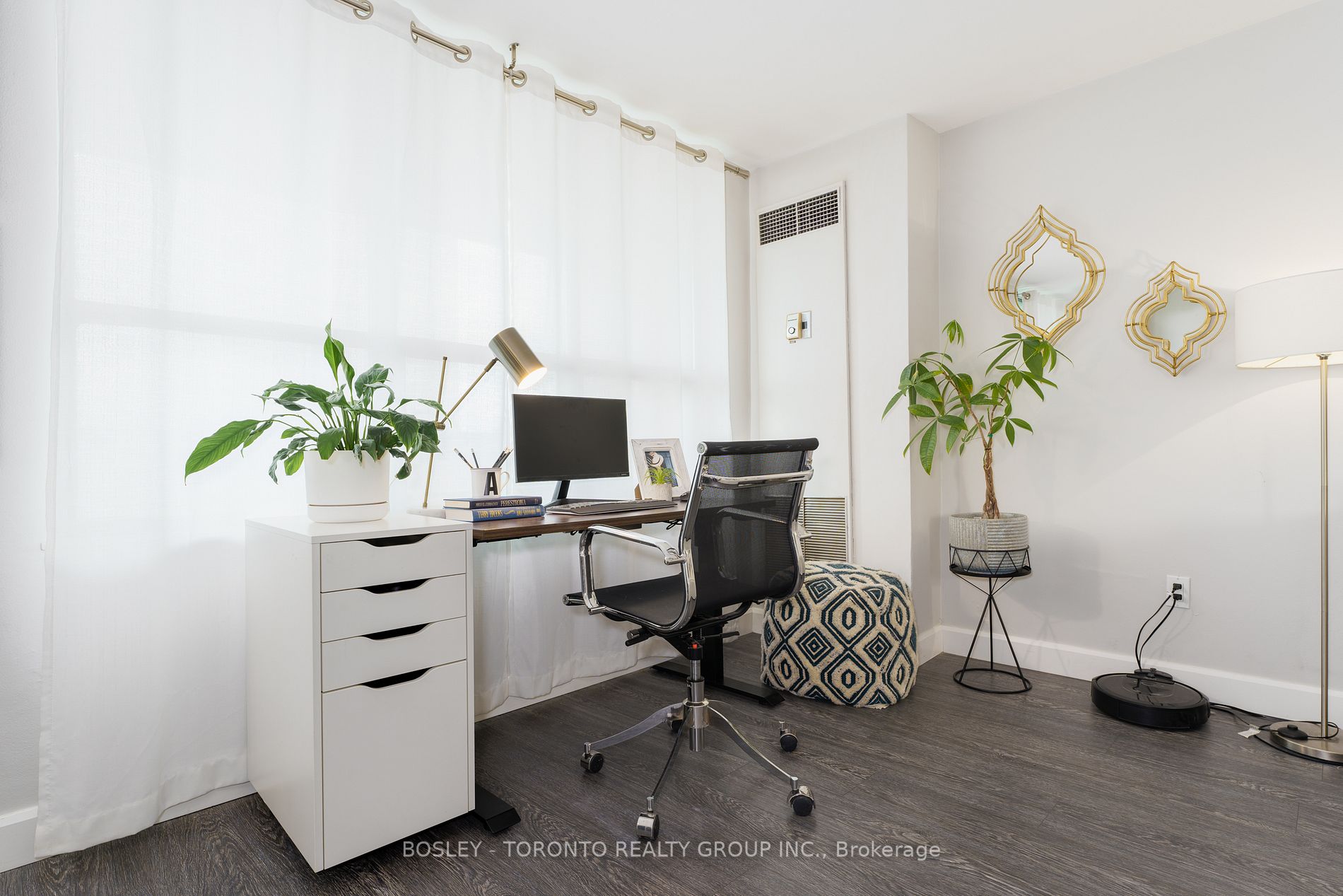 2721 Victoria Park Avenue, #506