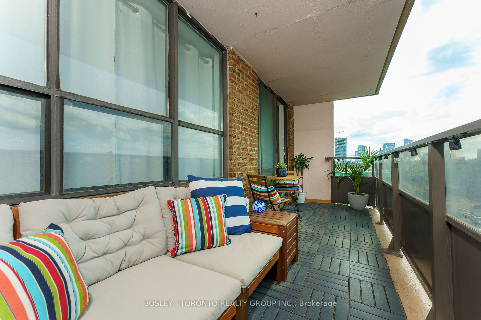 2721 Victoria Park Avenue, #506