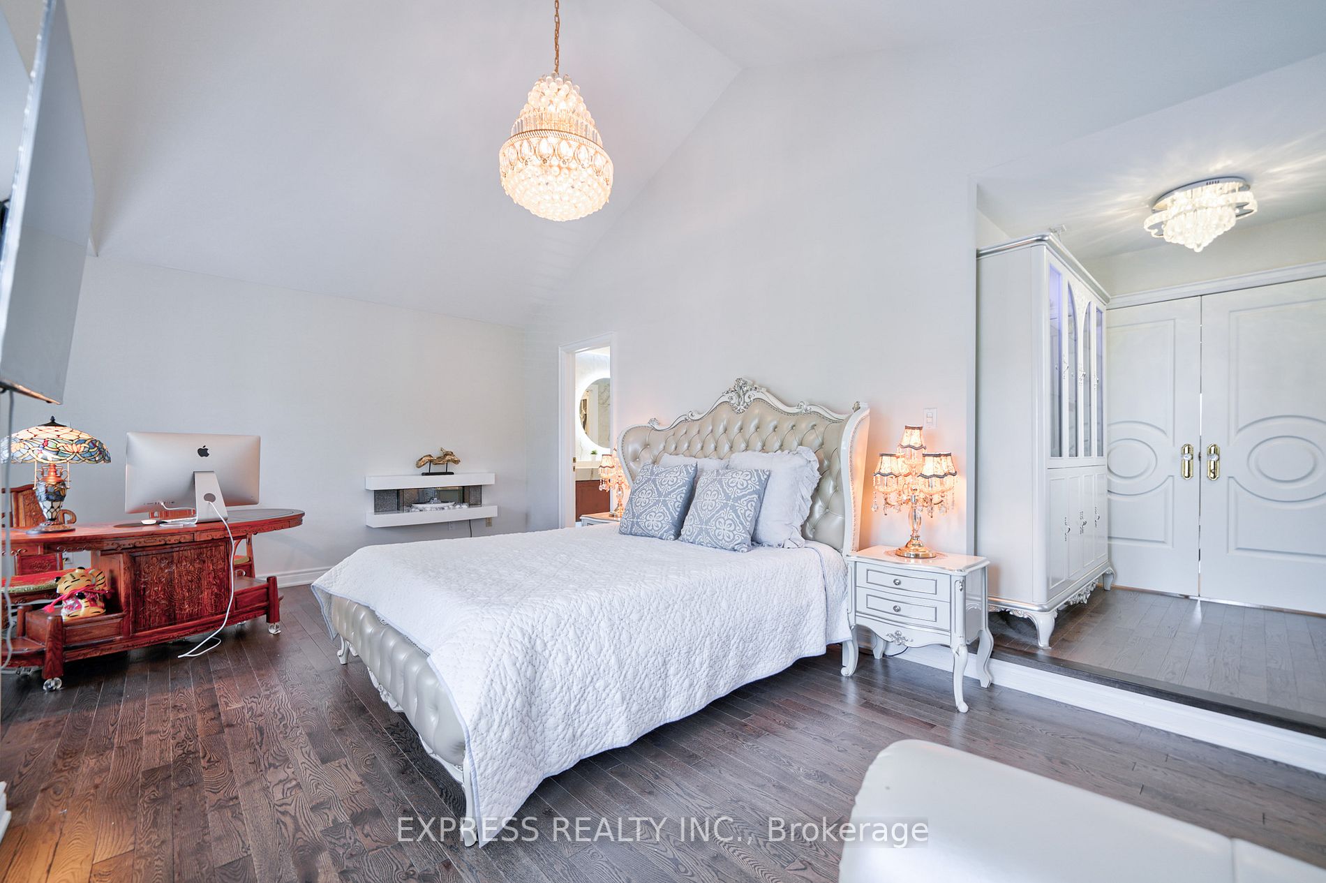 119 Chapel Park Sq