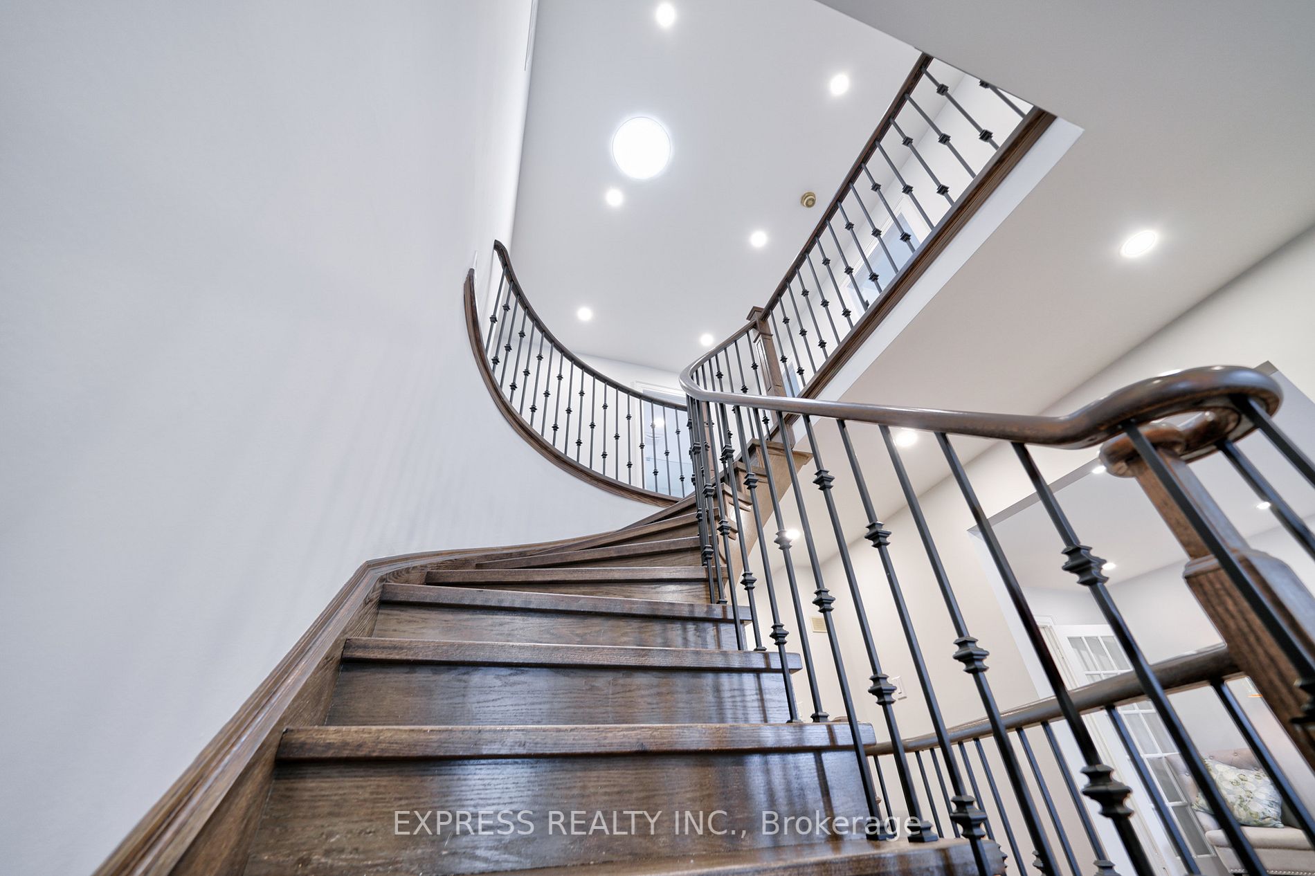 119 Chapel Park Sq