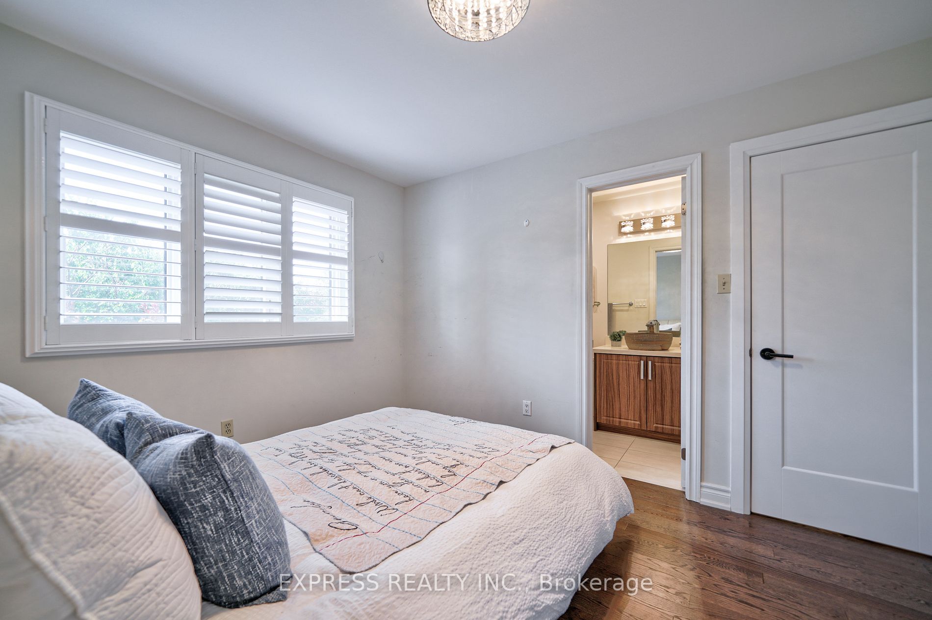 119 Chapel Park Sq