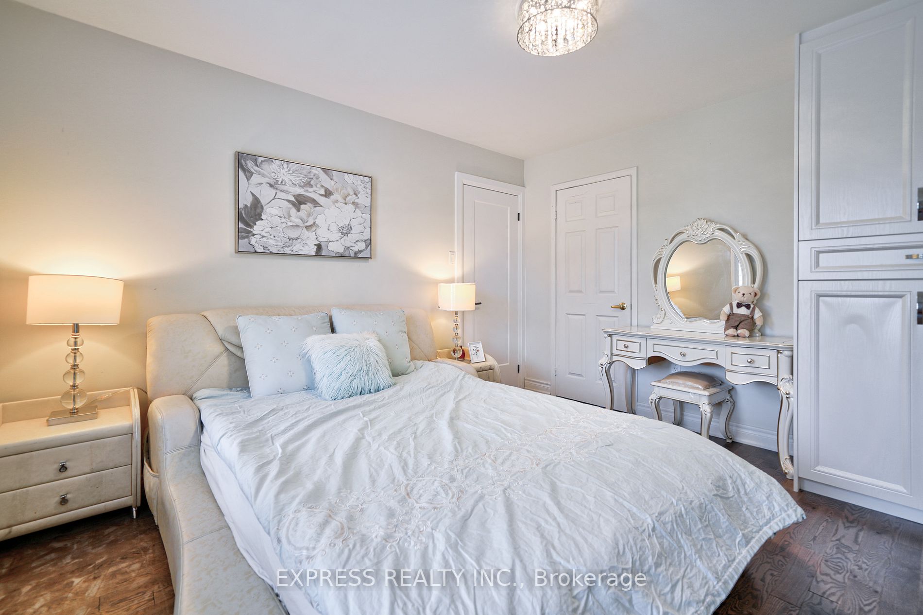119 Chapel Park Sq