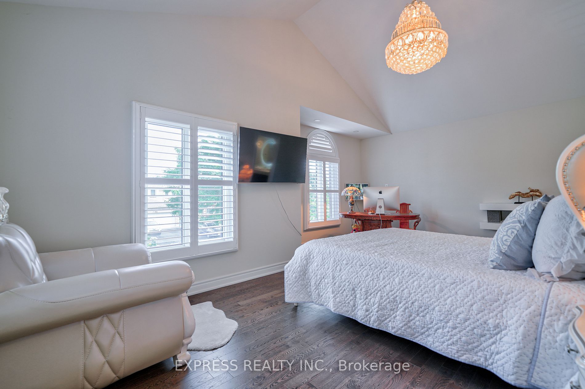 119 Chapel Park Sq