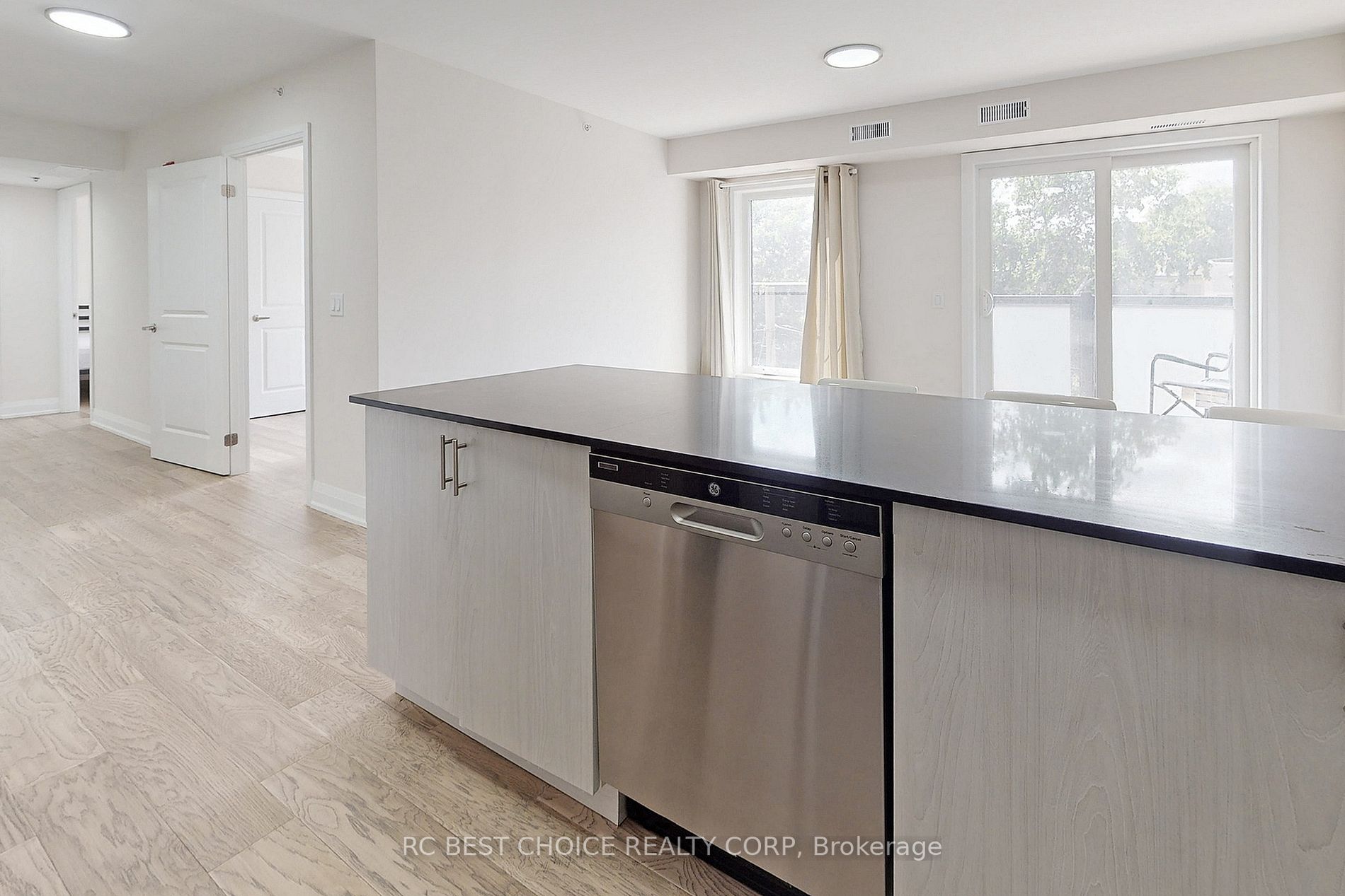 27 Somers Ave, #203