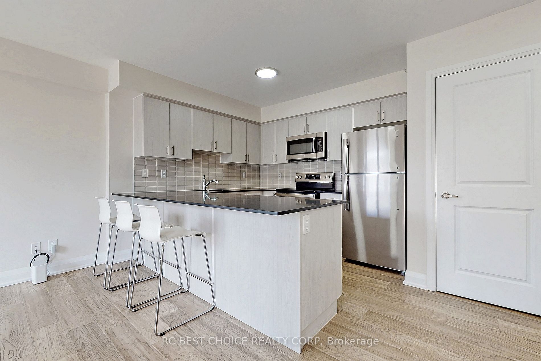 27 Somers Ave, #203