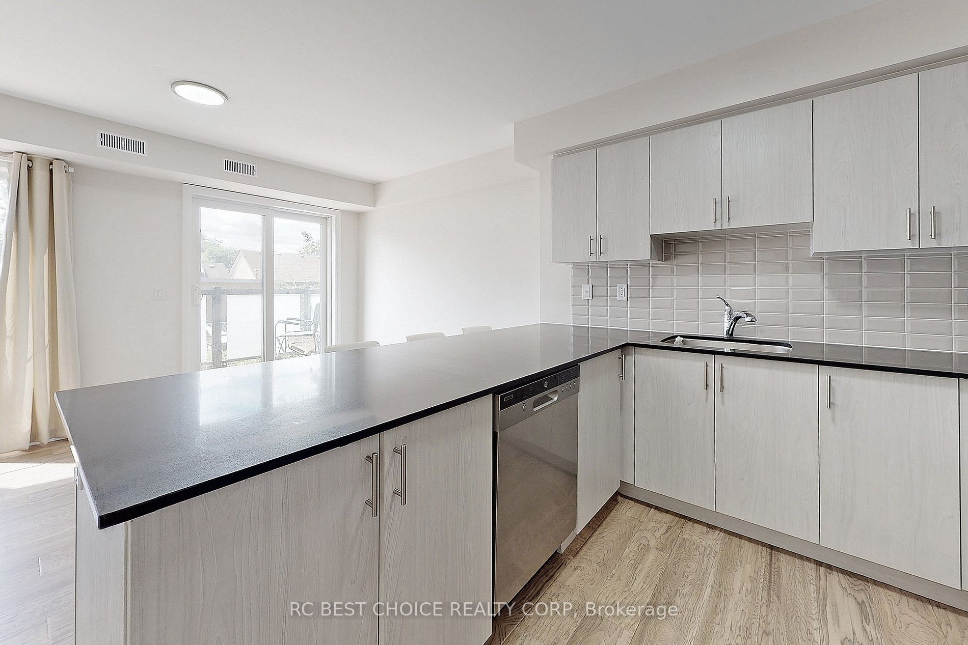 27 Somers Ave, #203