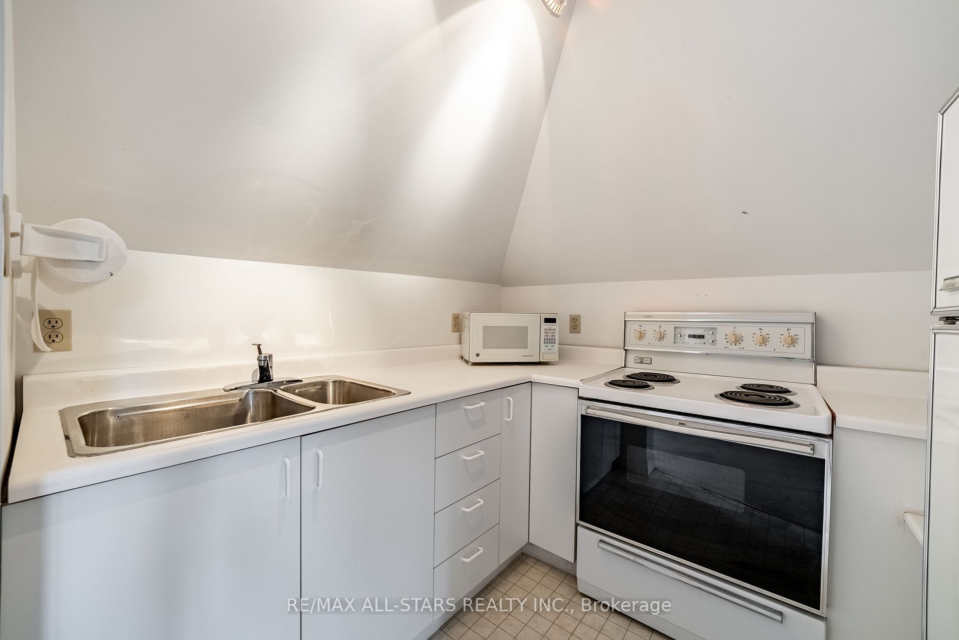 276 Union Ave