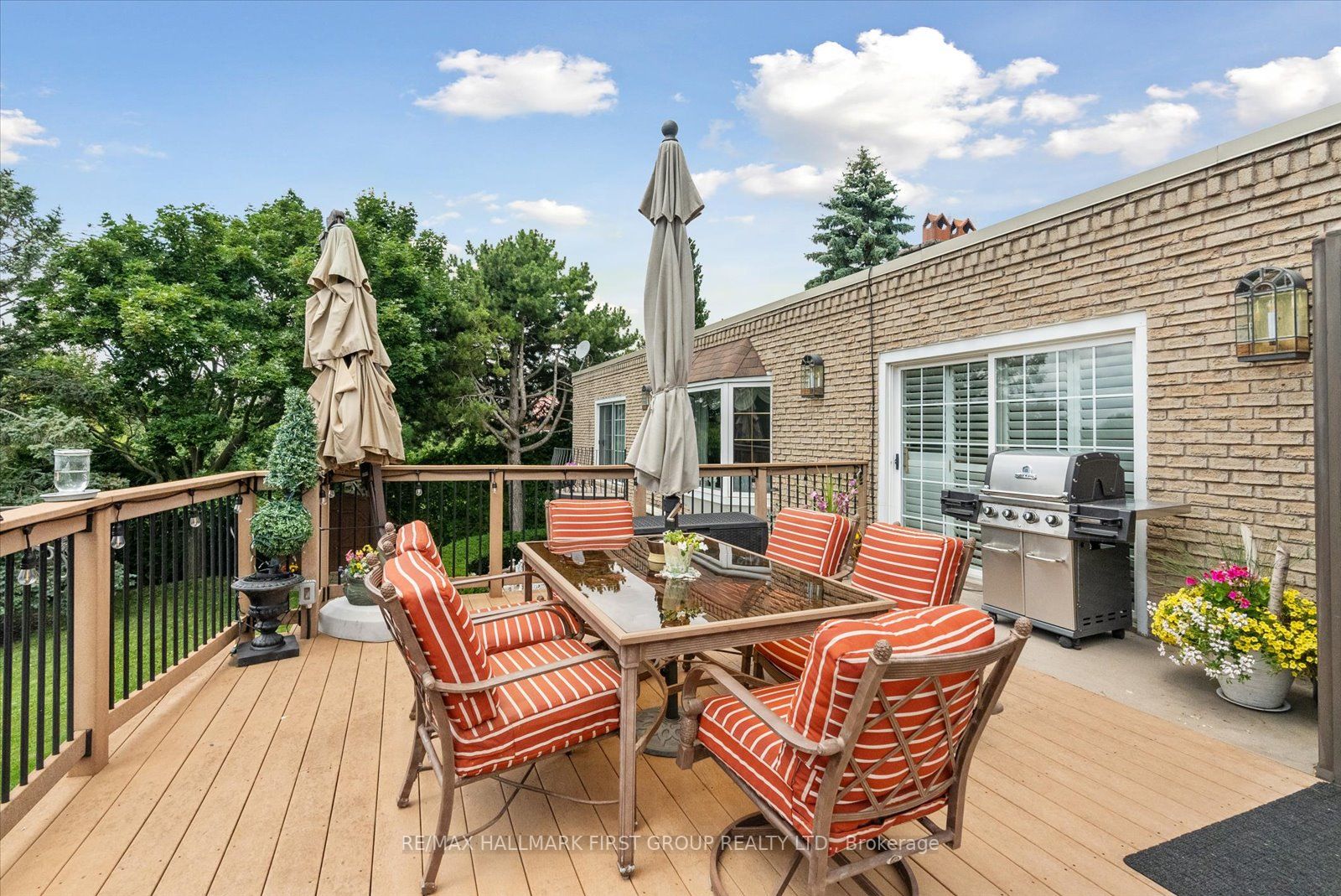 8 Crawford Dr