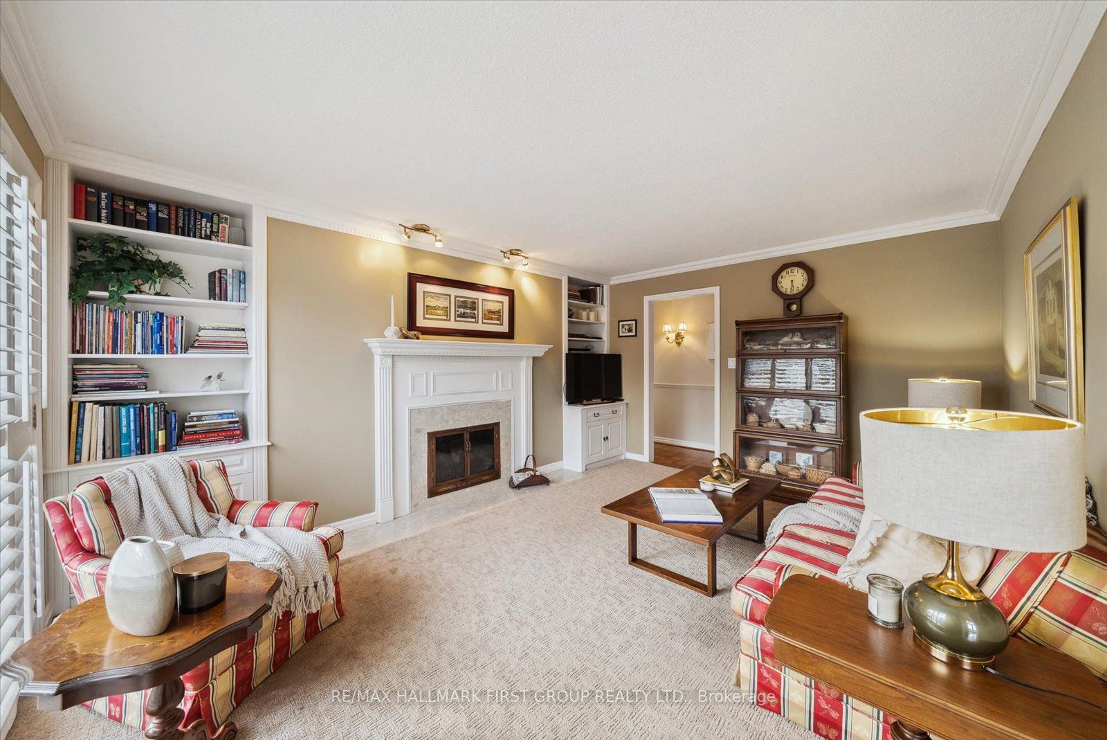 8 Crawford Dr