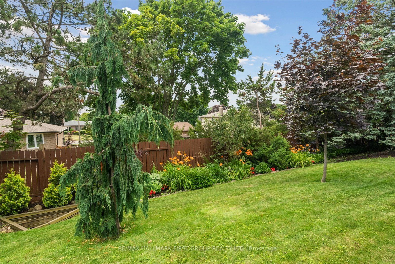 8 Crawford Dr