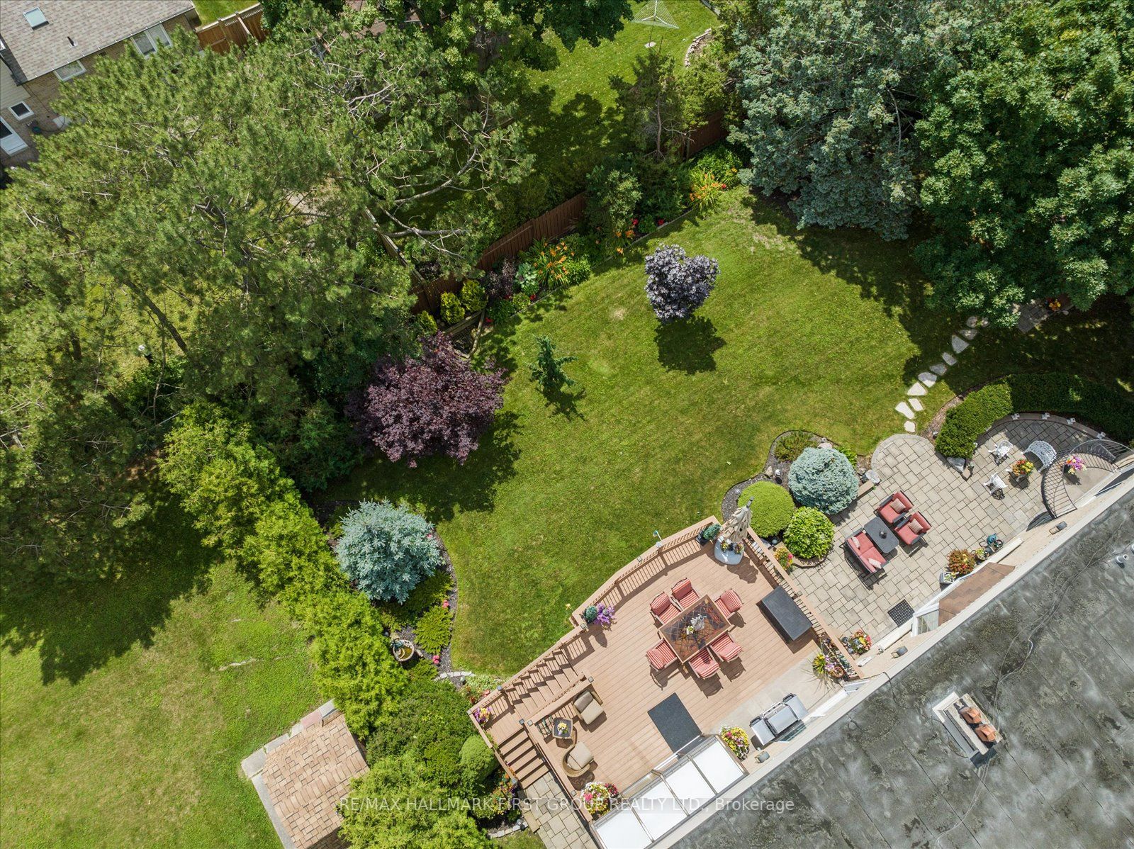 8 Crawford Dr