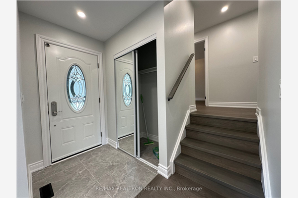55 Taylor Rd, Ajax