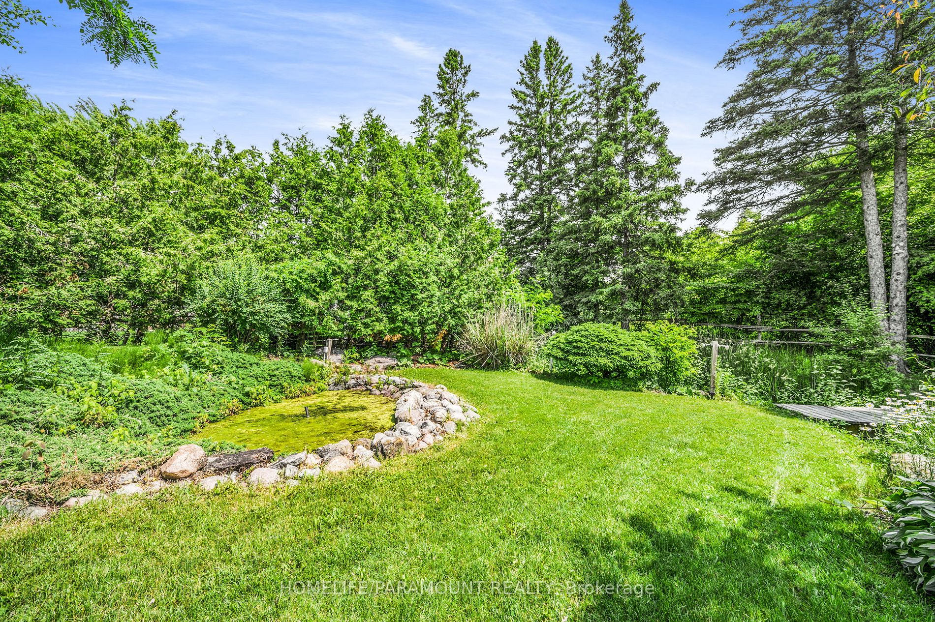 1277 Townline Rd N
