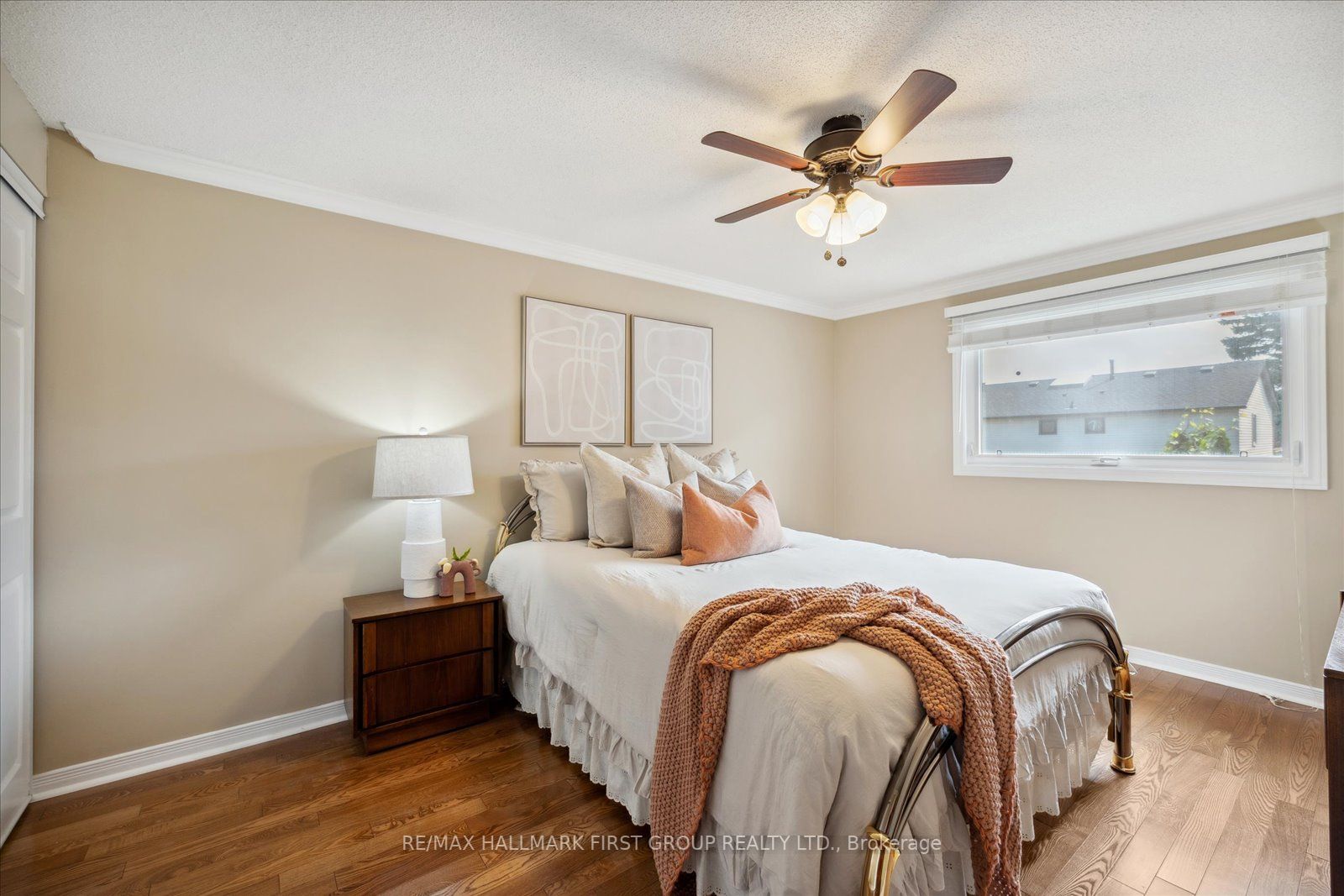 19 Farrow Cres