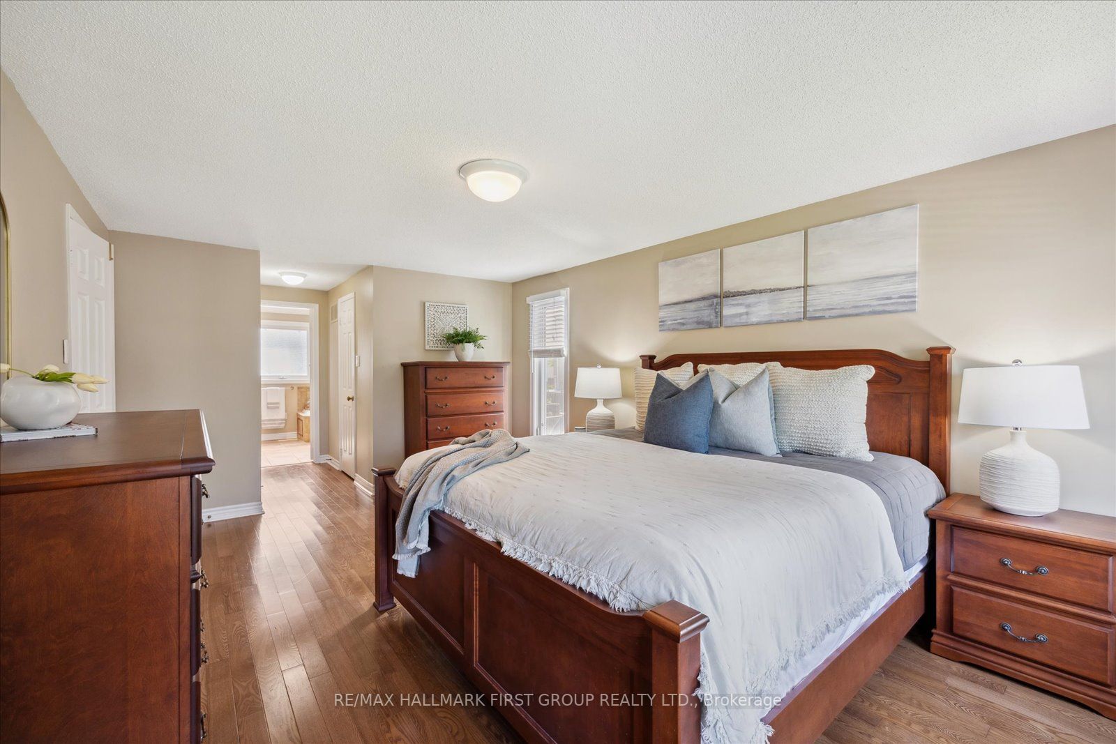 19 Farrow Cres