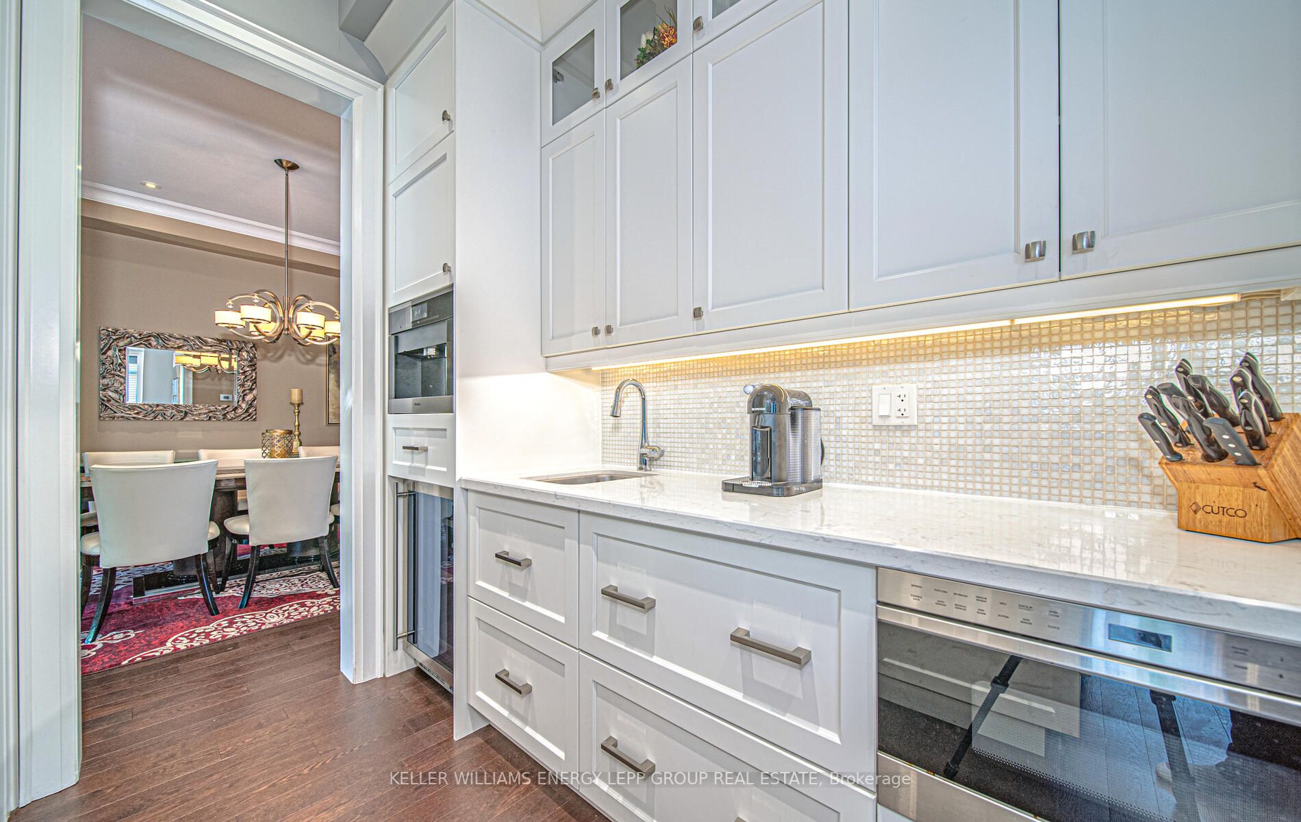 10 Donwoods Cres