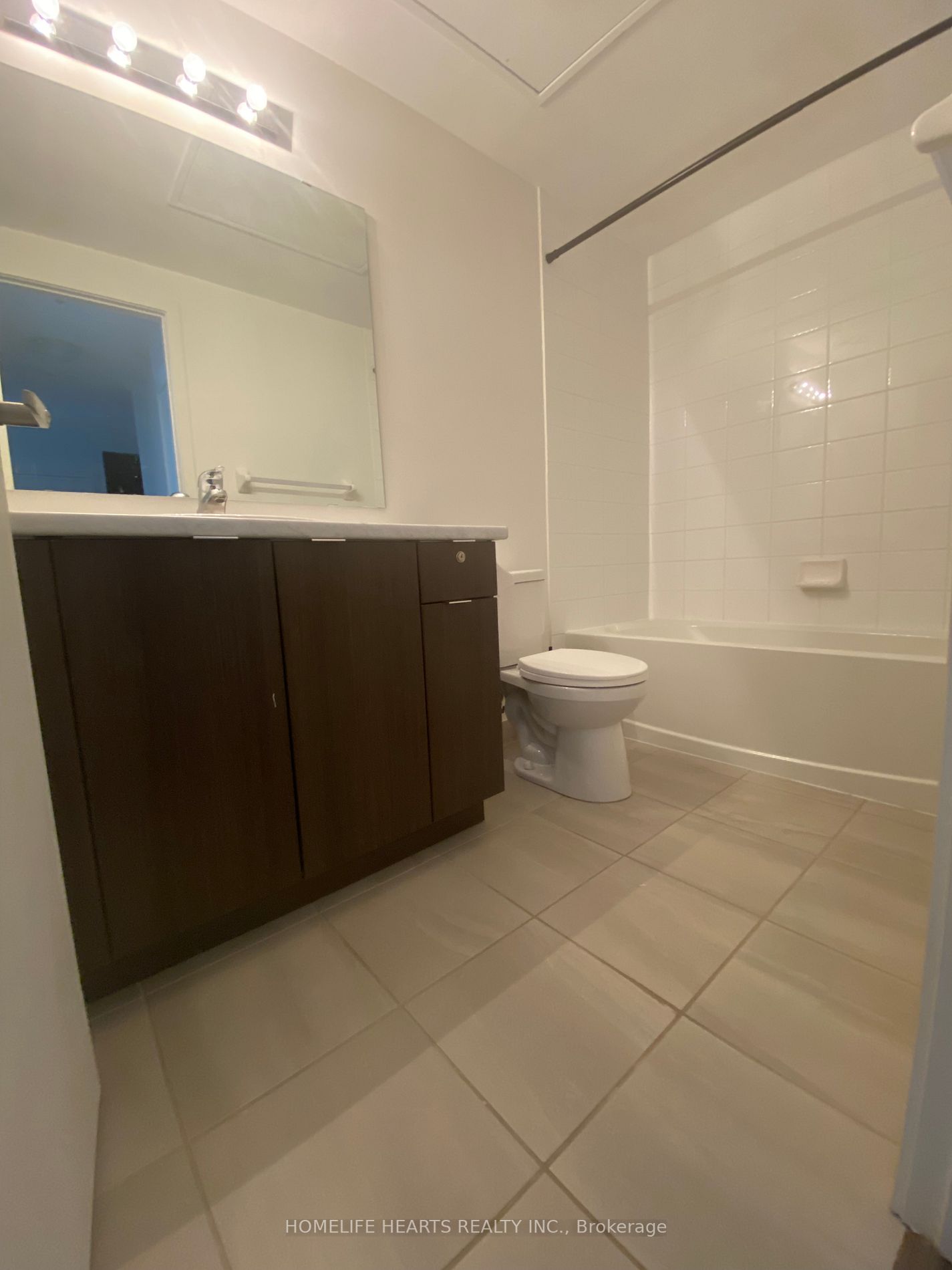 60 Orchid Place Dr, #11