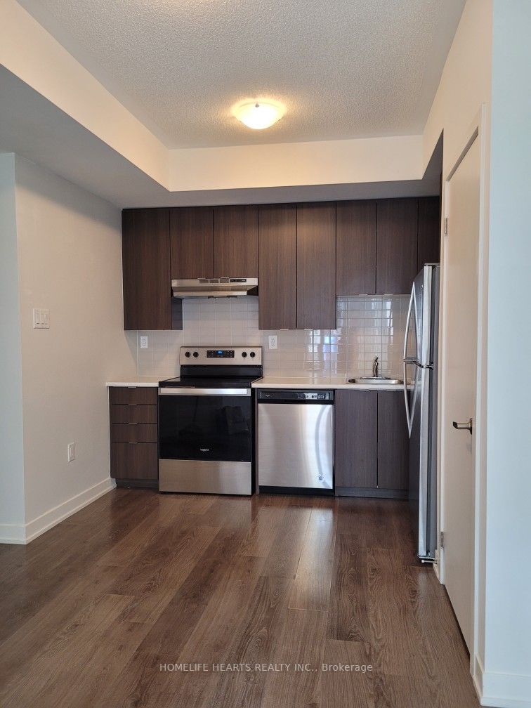 60 Orchid Place Dr, #11