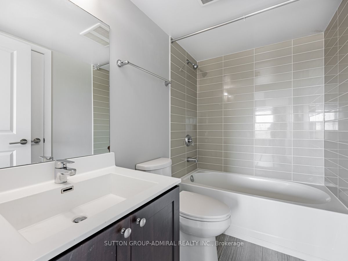 1215 Bayly St, #501