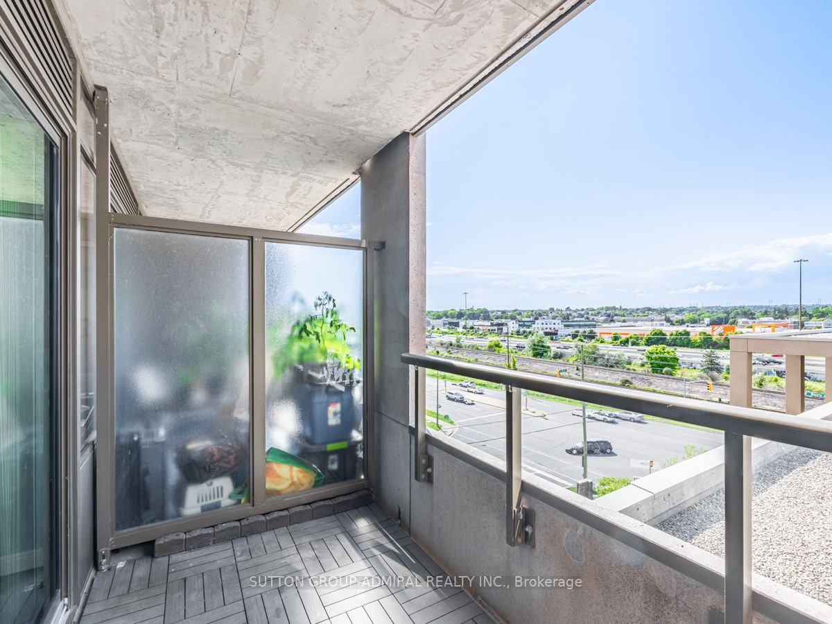 1215 Bayly St, #501